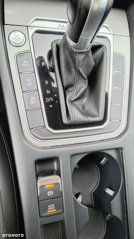 Volkswagen Passat Alltrack 2.0 TDI SCR 4Mot DSG - 24