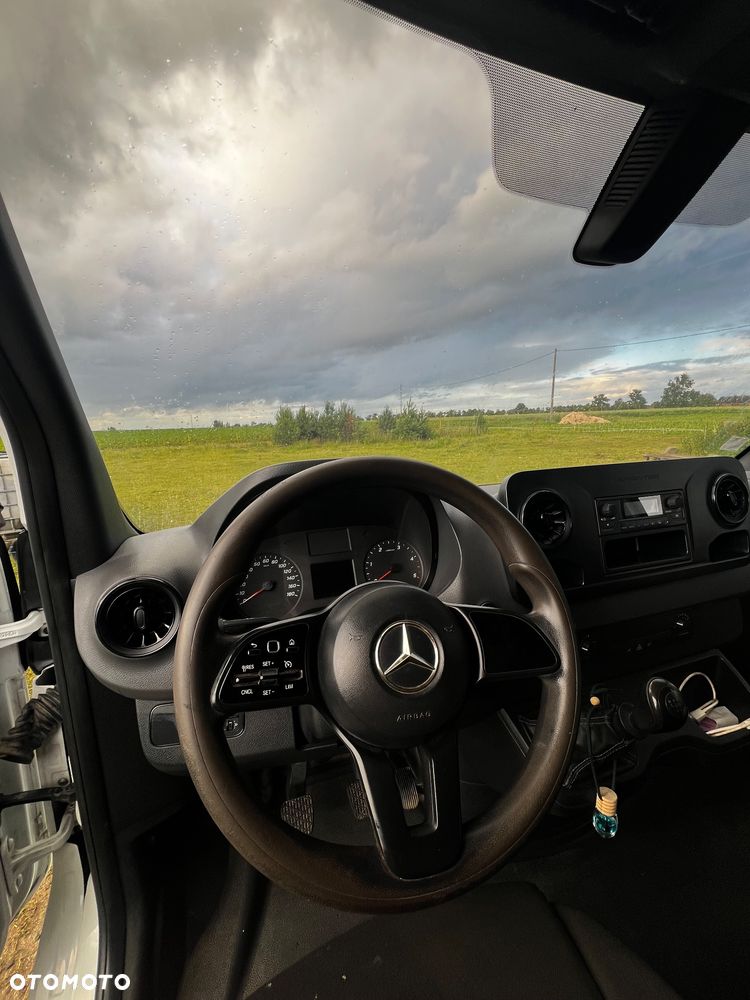 Mercedes-Benz Sprinter - 3