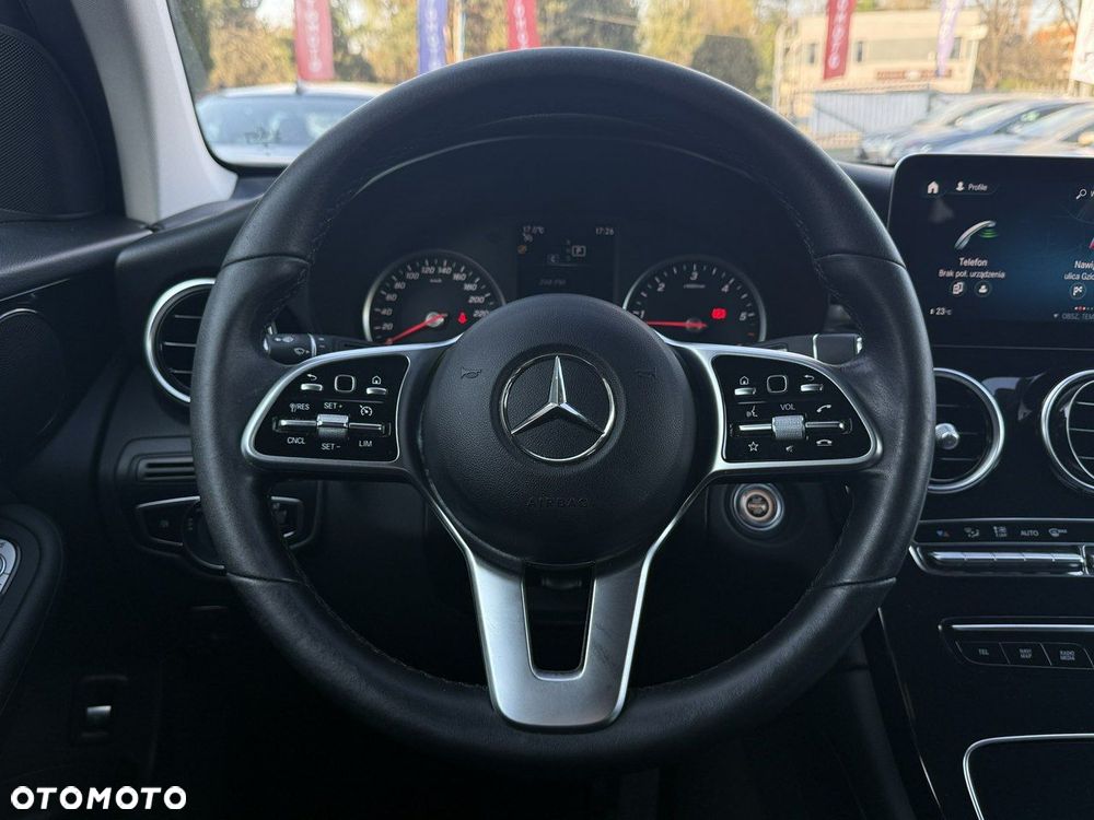 Mercedes-Benz GLC - 17