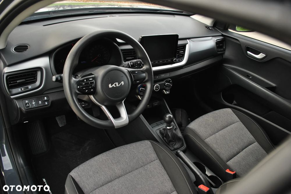 Kia Stonic 1.2 L - 4