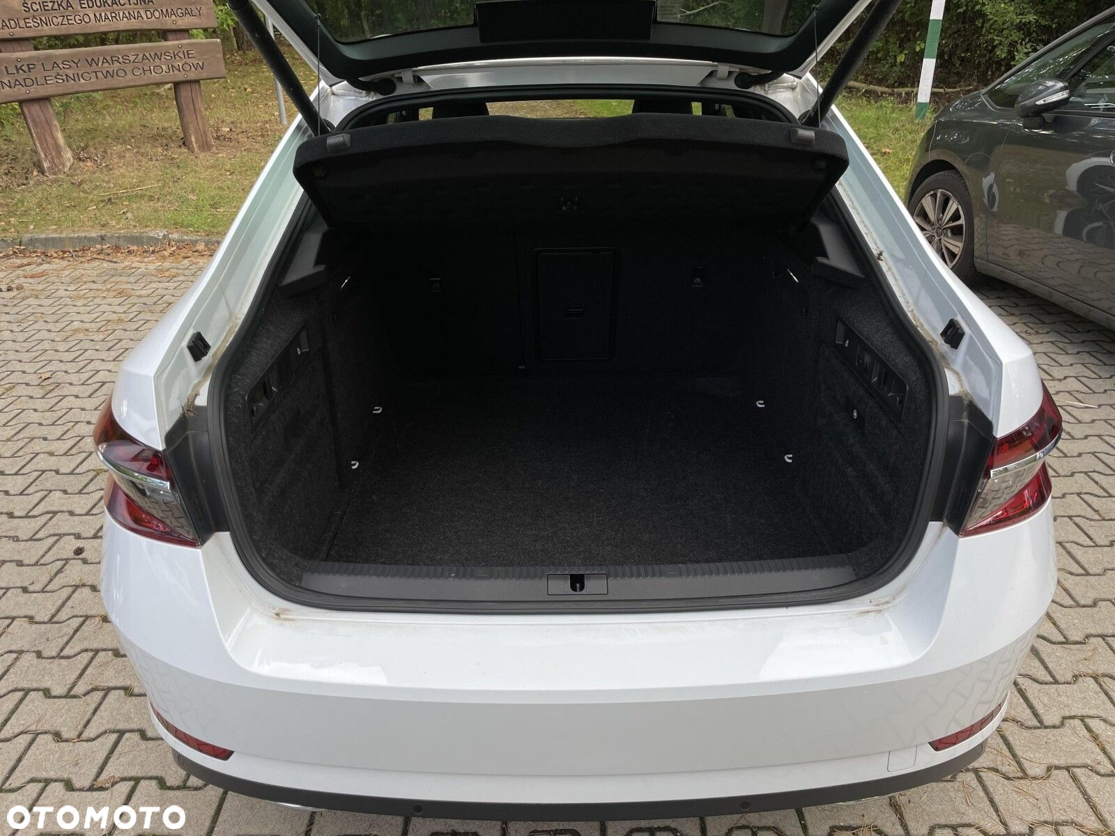 Skoda Superb 2.0 TDI SCR L&K DSG - 19