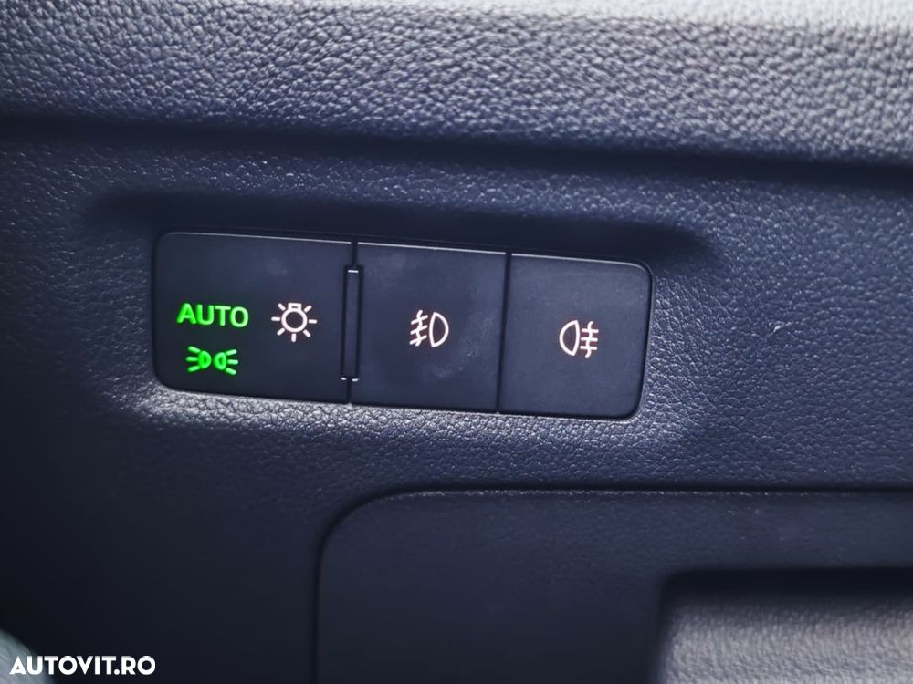 Skoda Octavia 2.0 TDI Ambition - 25