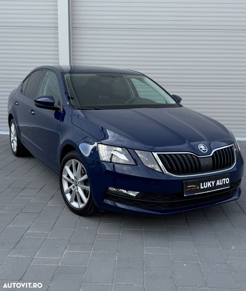 Skoda Octavia - 1