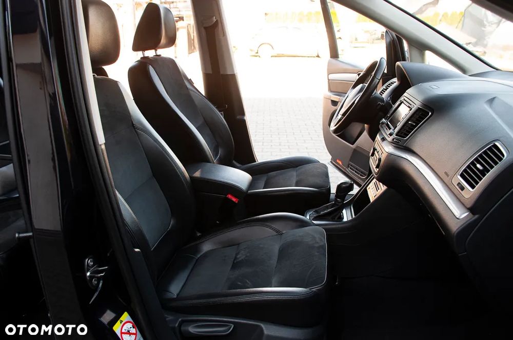 Volkswagen Sharan 2.0 TDI DSG Blue Motion Highline - 23