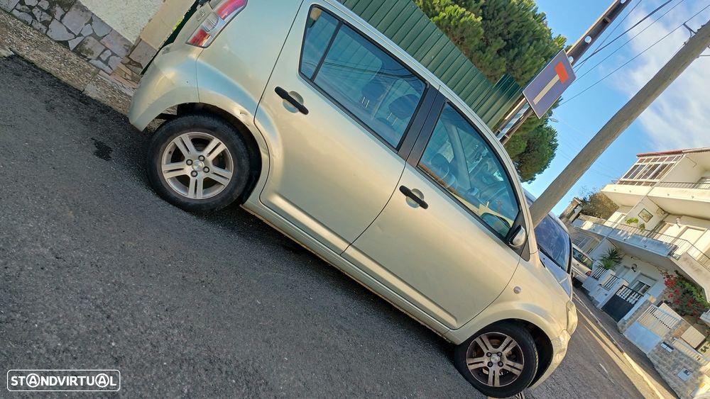 Daihatsu Sirion 1.3 - 1