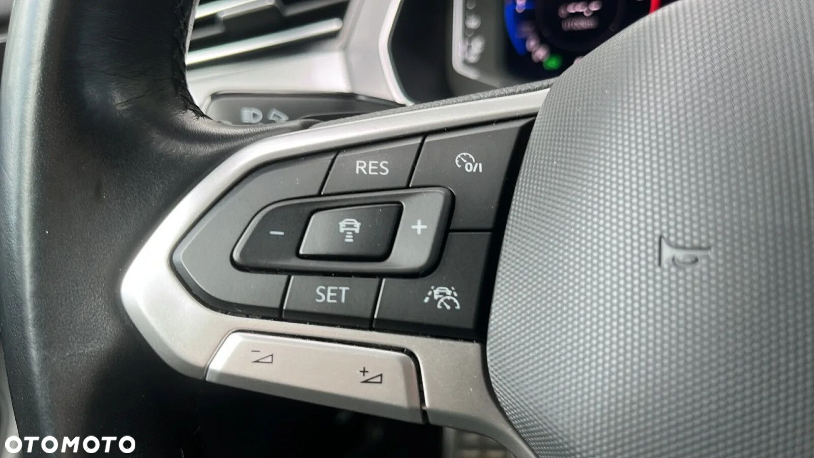 Volkswagen Passat 2.0 TDI EVO Business DSG - 17
