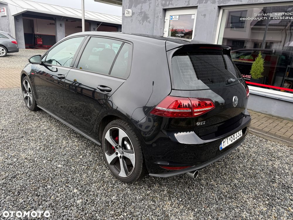 Volkswagen Golf 2.0 TSI BMT GTI Performance - 3