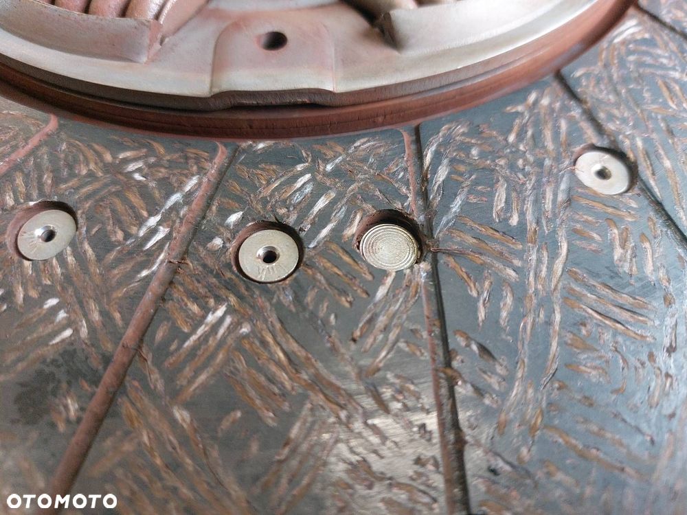 SPRZĘGŁO TARCZA + DOCISK MAN L2000 6.9 D0836 - 7