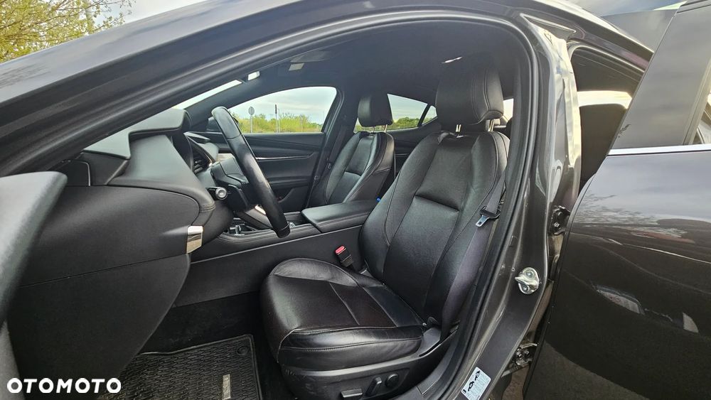 Mazda 3 2.0 mHEV Hikari - 9