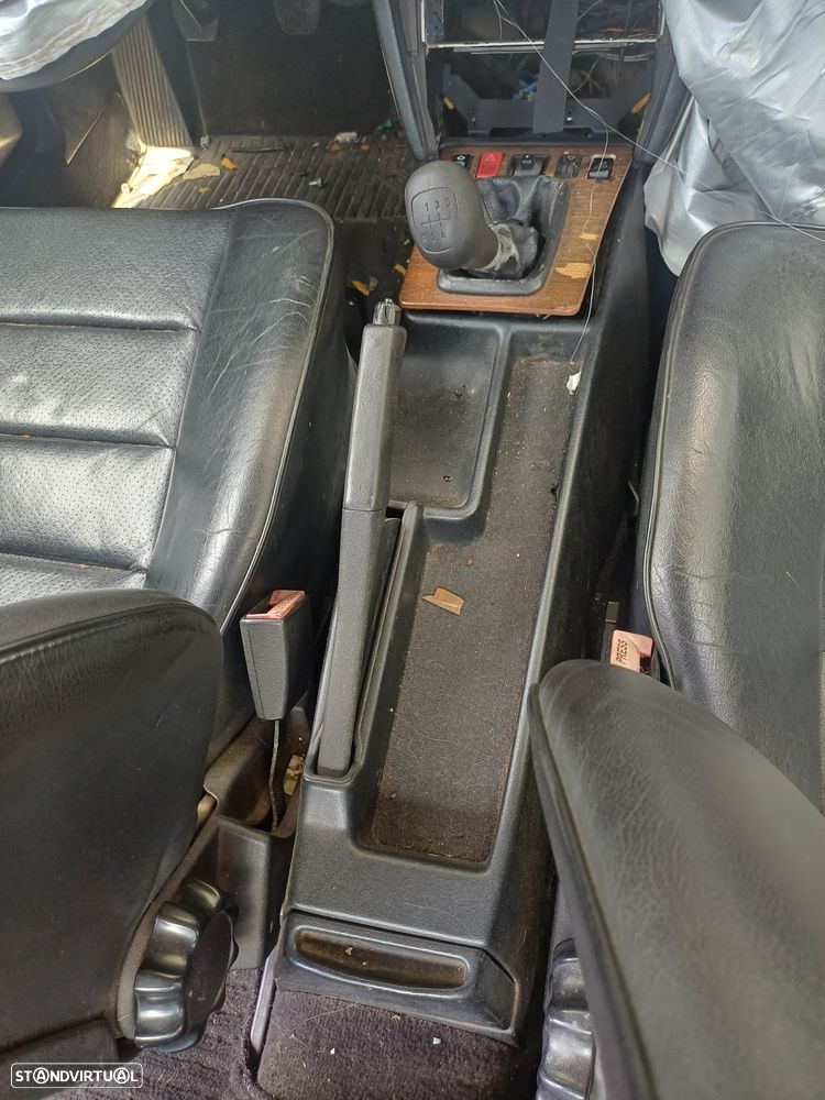 Mercedes-Benz W201 (1982-1993) 190 E 1.7 - 9