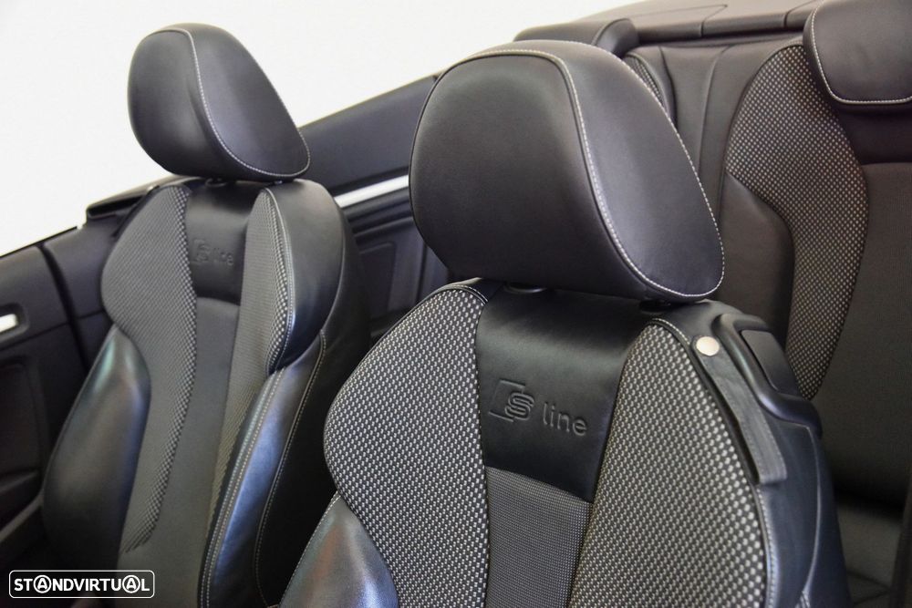 Audi A3 Cabrio 1.6 TDi S-line - 32