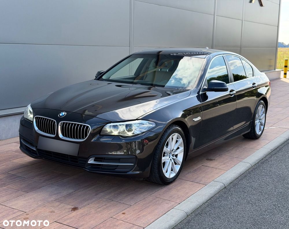 BMW Seria 5 520d xDrive Sport - 11