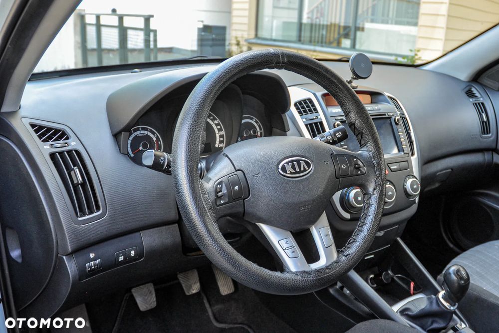 Kia ProCeed - 9