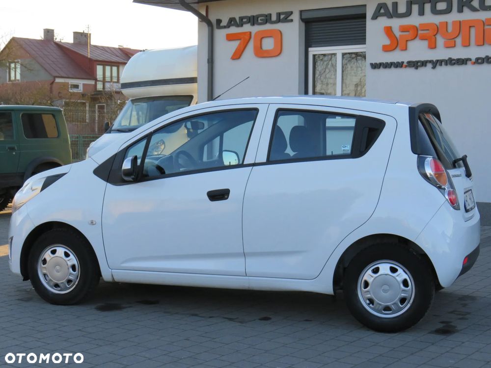 Chevrolet Spark 1.0 + - 19