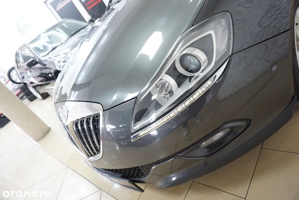 Lancia Delta 2.0 MJ Gold - 13