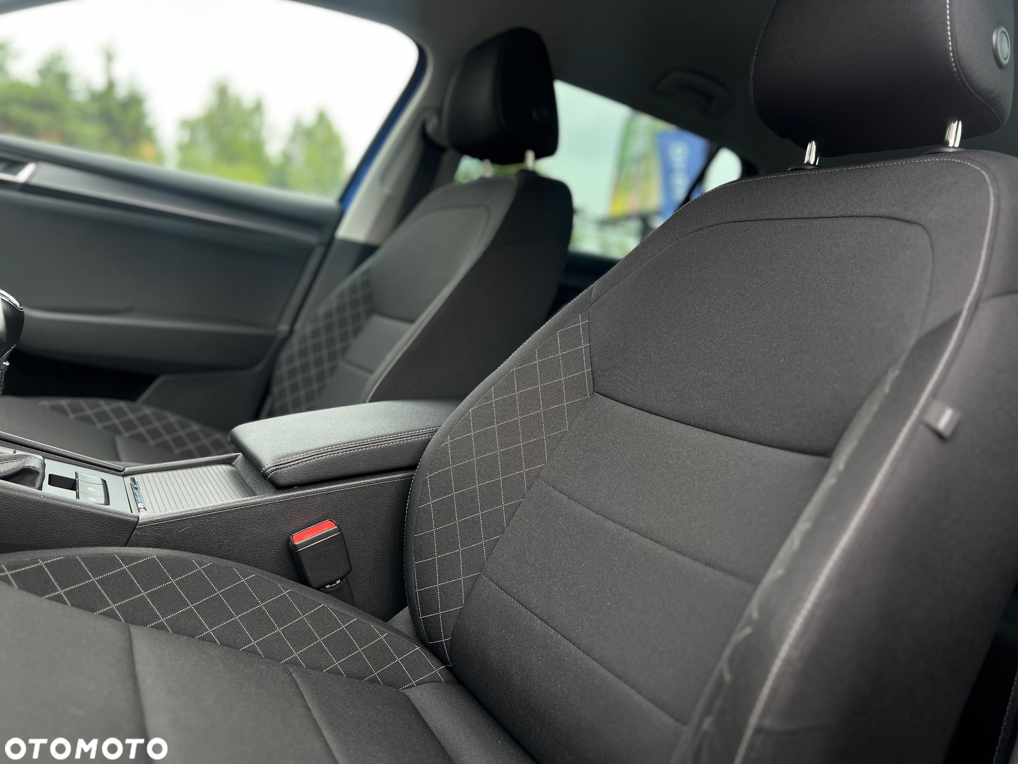 Skoda Superb 2.0 TDI SCR Ambition - 32