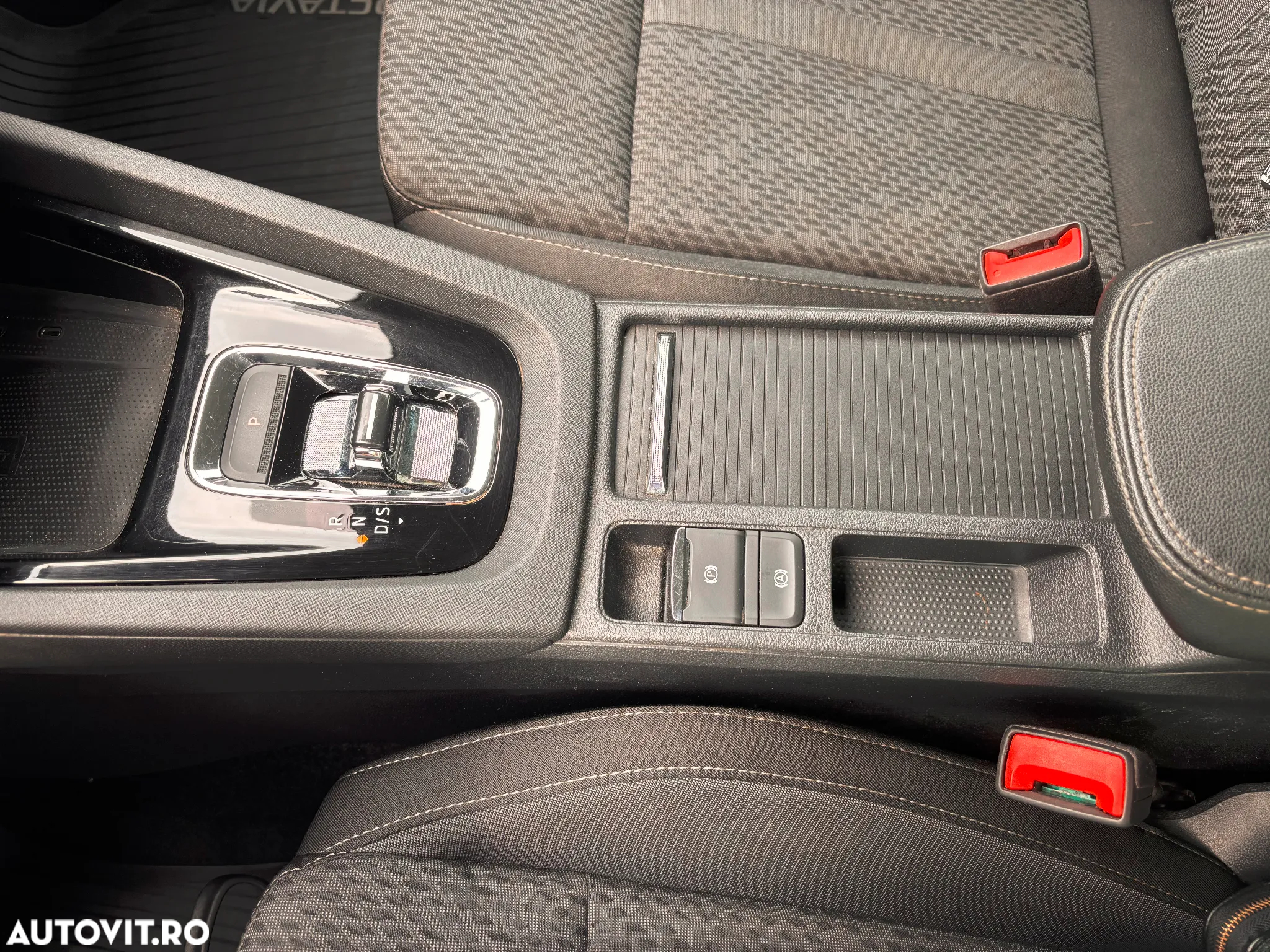 Skoda Octavia 2.0 TDI DSG Style - 33