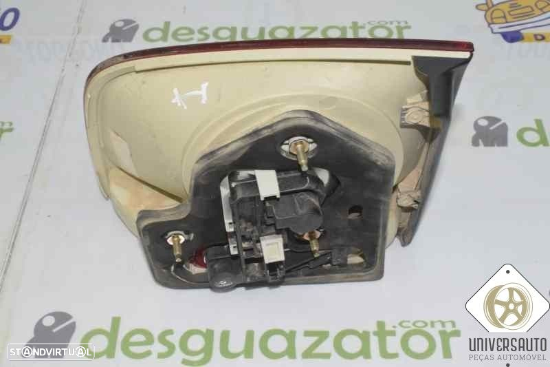 FAROLIM PORTA TRASEIRA ESQUERDO VOLKSWAGEN TOUAREG 2005 - 7