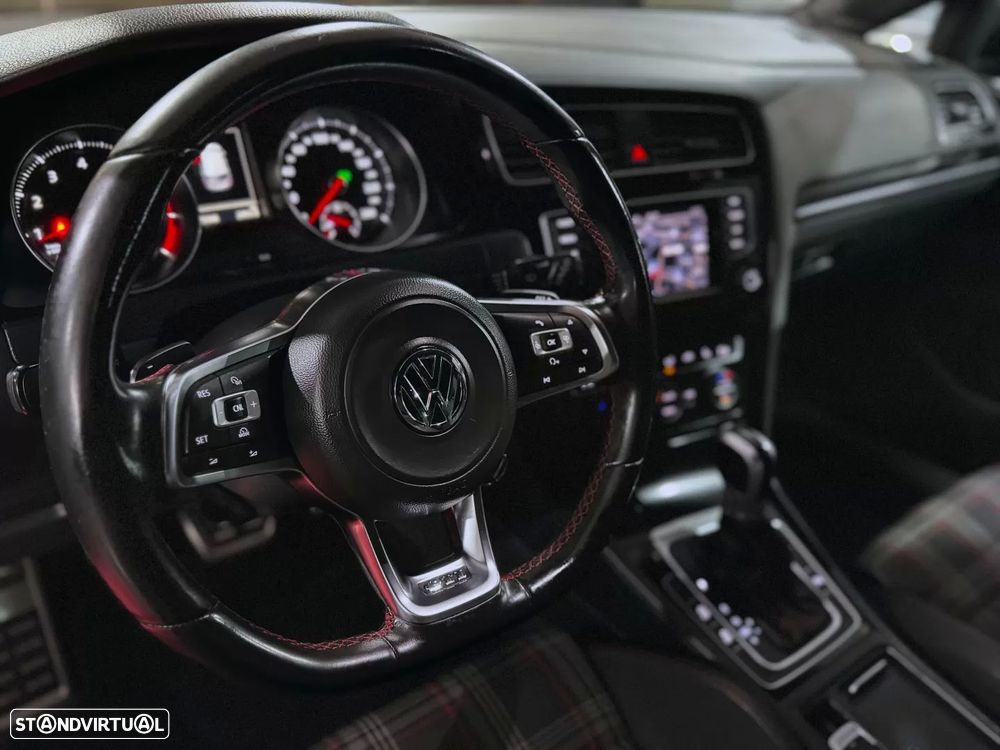 VW Golf 2.0 TSi GTi DSG - 6