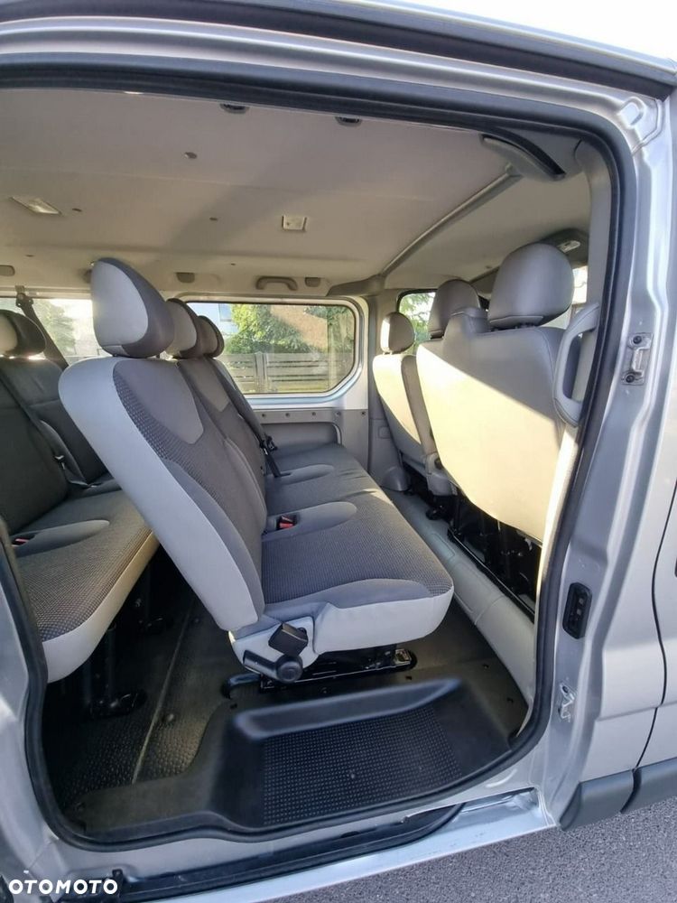 Opel Vivaro - 9
