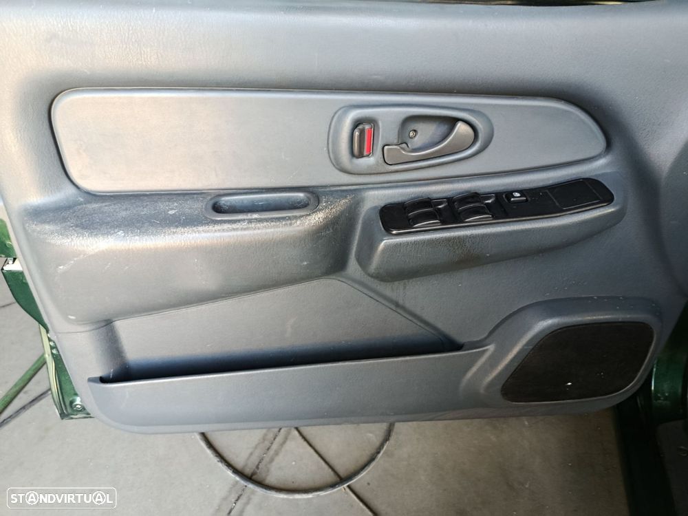 Mitsubishi L200 2.5 TD CD — fotografia 5