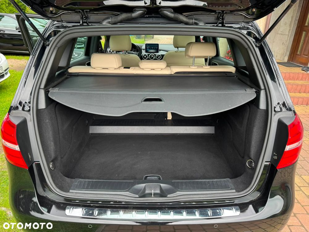 Mercedes-Benz Klasa B 250 4Matic 7G-DCT UrbanStyle Edition - 22