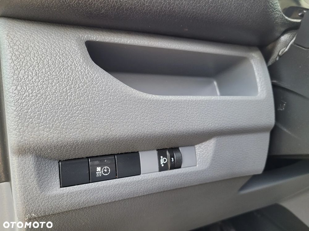 Opel VIVARO LONG L3 2.0 klima - 11