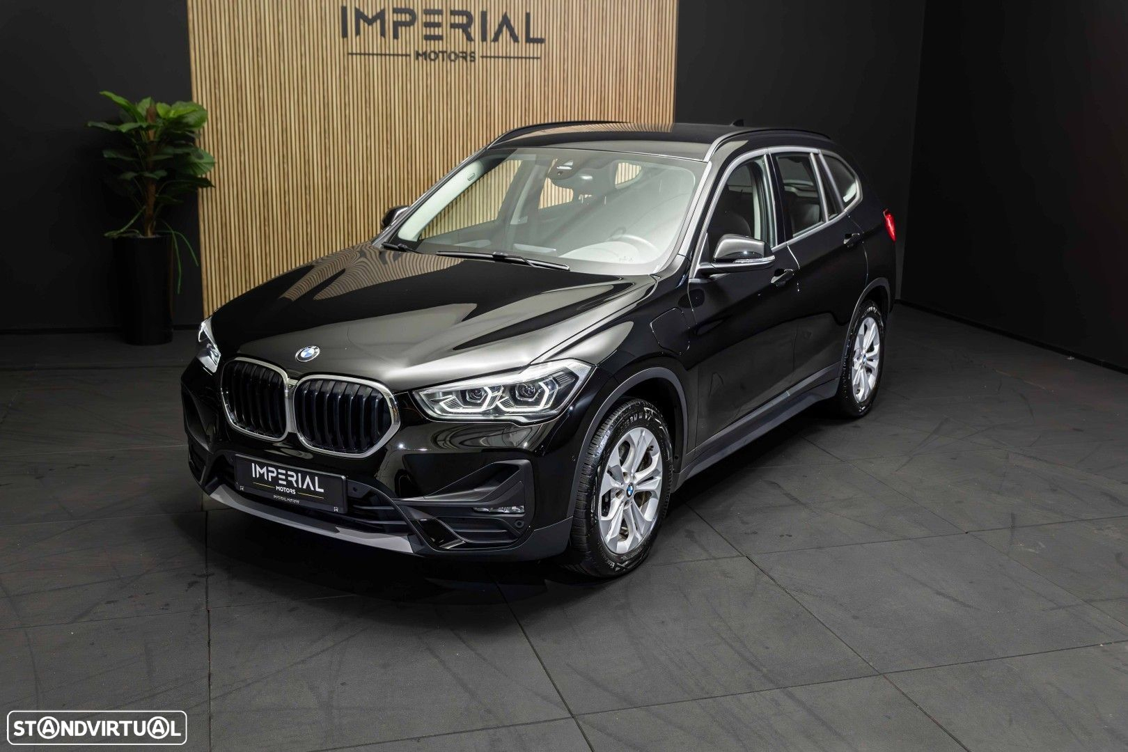 BMW X1 25 e xDrive Corporate Edition - 10