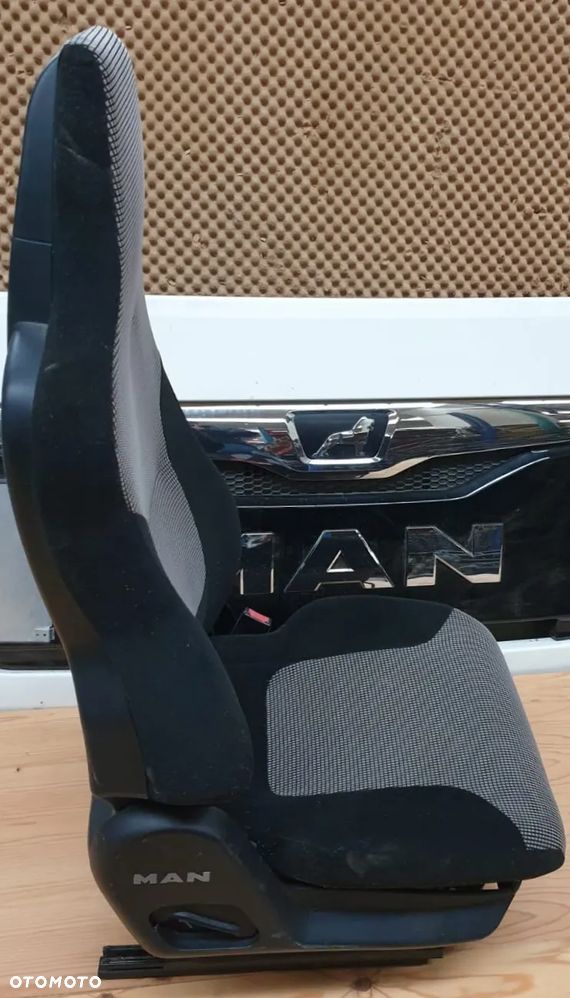 FOTEL SIEDZENIE SIEDZISKO PRAWE PASAŻERA MAN TGX TGS TGM - 2
