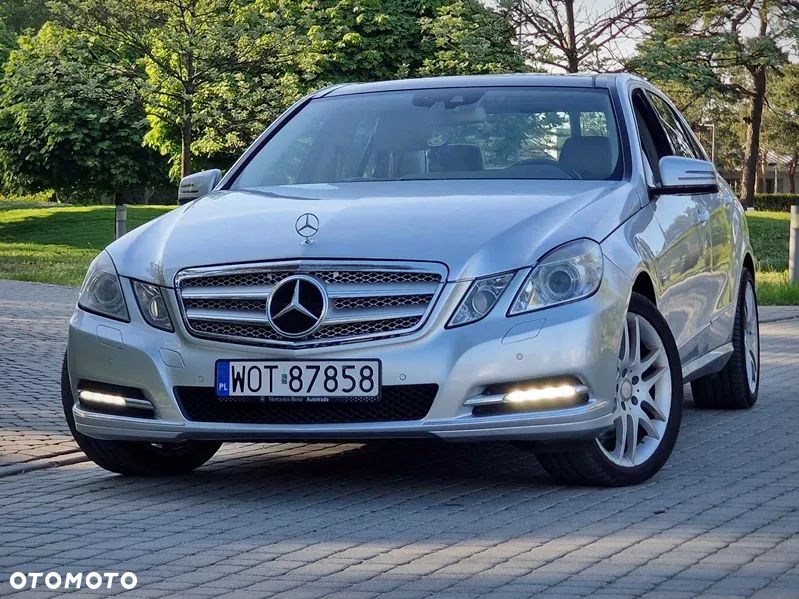 Mercedes-Benz Klasa E 350 CGI BlueEffICIENCY - 4