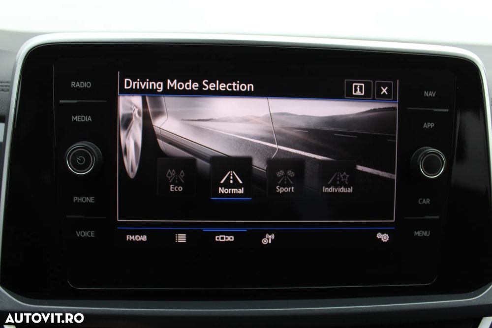 Volkswagen T-Roc 1.5 TSI OPF DSG Style - 26