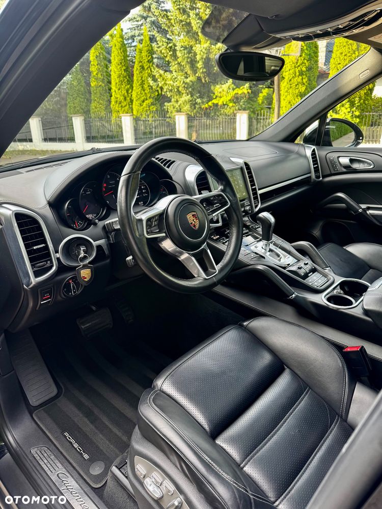 Porsche Cayenne Platinum Edition - 8