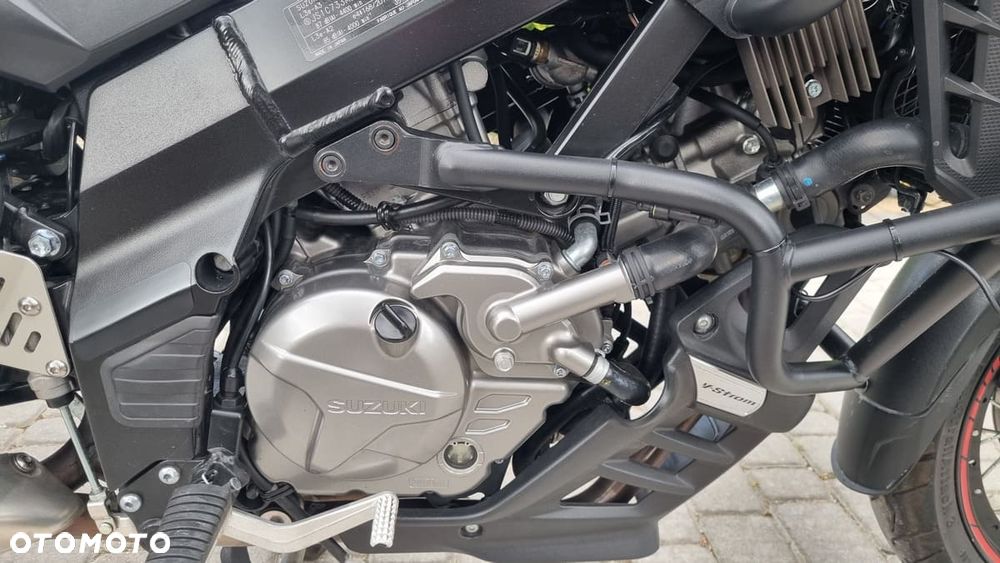 Suzuki V-STROM - 8