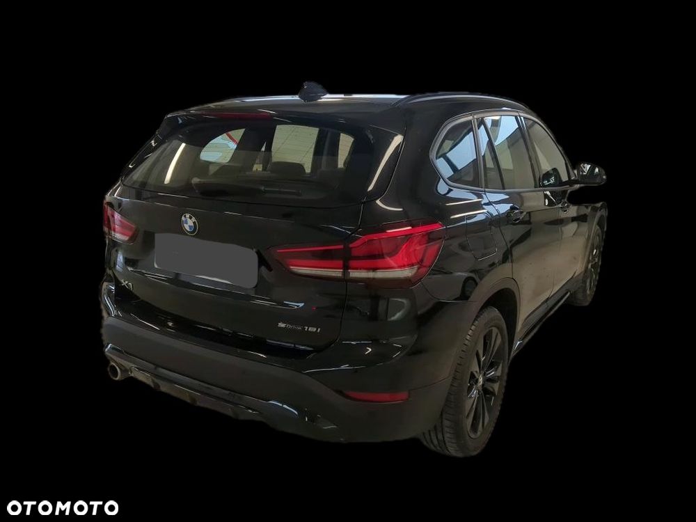 BMW X1 sDrive18i xLine sport - 4