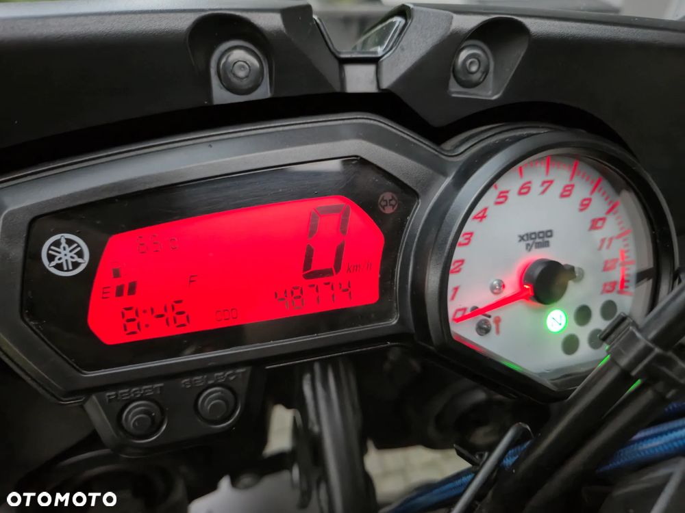 Yamaha FZ8 - 7