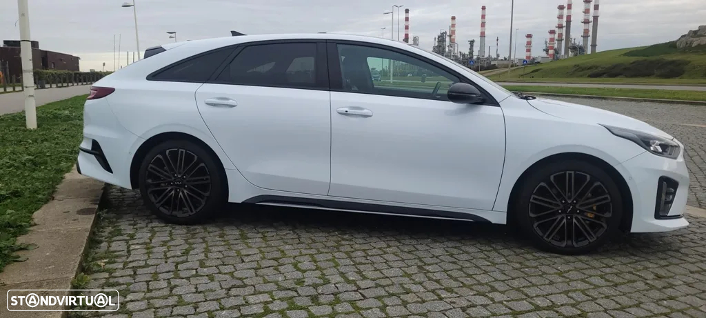 Kia ProCeed 1.6 CRDi SCR GT LINE - 4