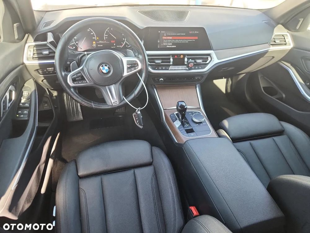 BMW Seria 3 330i xDrive Edition Luxury Line Purity - 6