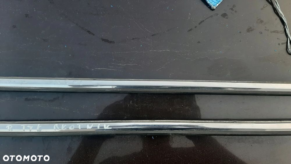 MERCEDES W108 LISTWA TYLNY BŁOTNIK LEWY PRAWY - 3