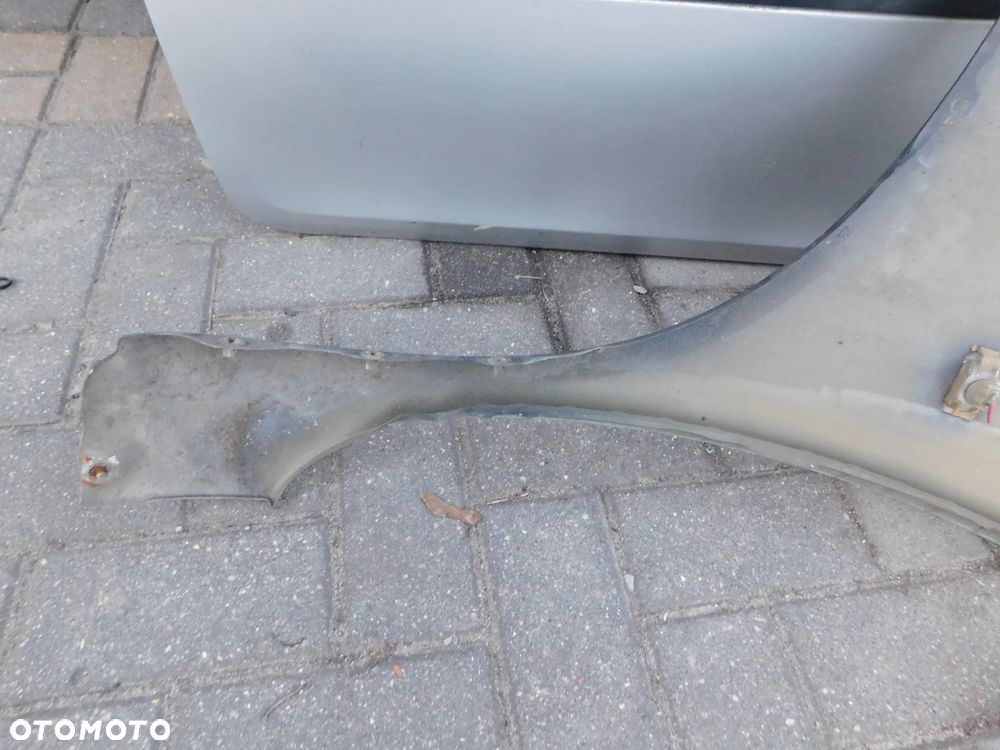 błotnik prawy przód NISSAN MICRA K12 czarny - 7