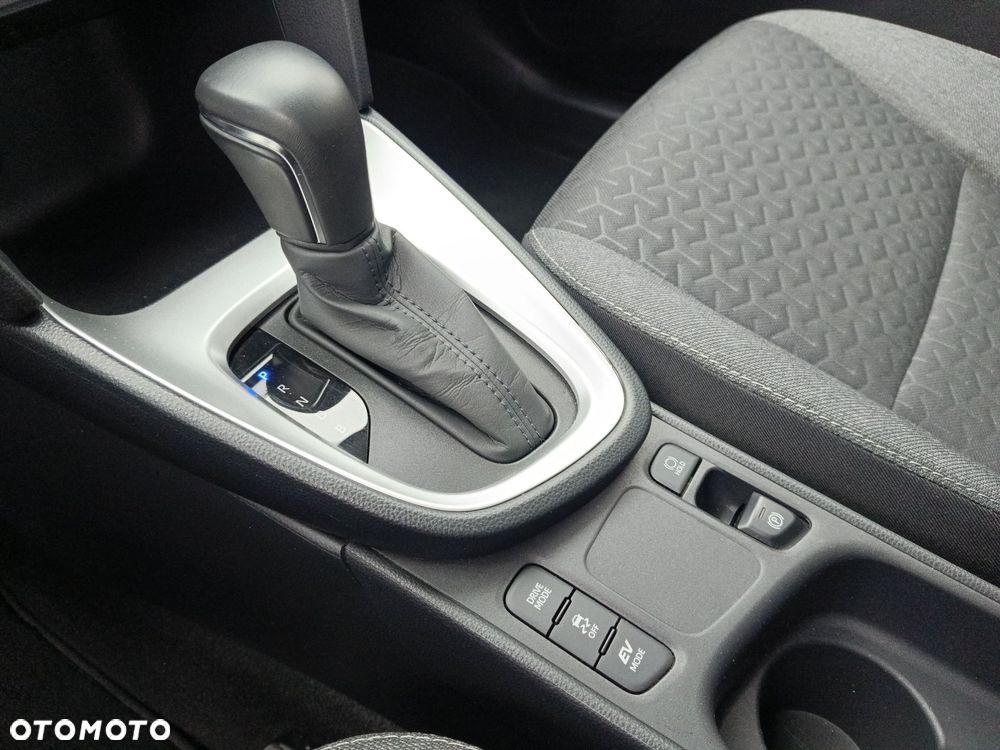 Toyota Yaris Cross Hybrid 1.5 Comfort - 24