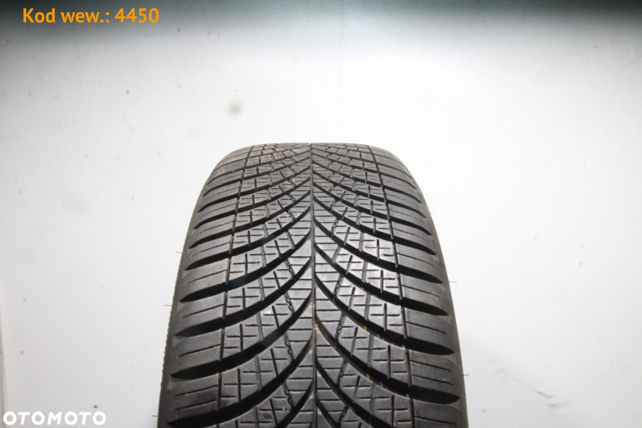 Goodyear Vector 4 - seasons gen 3 - 215/45 R20 - 1