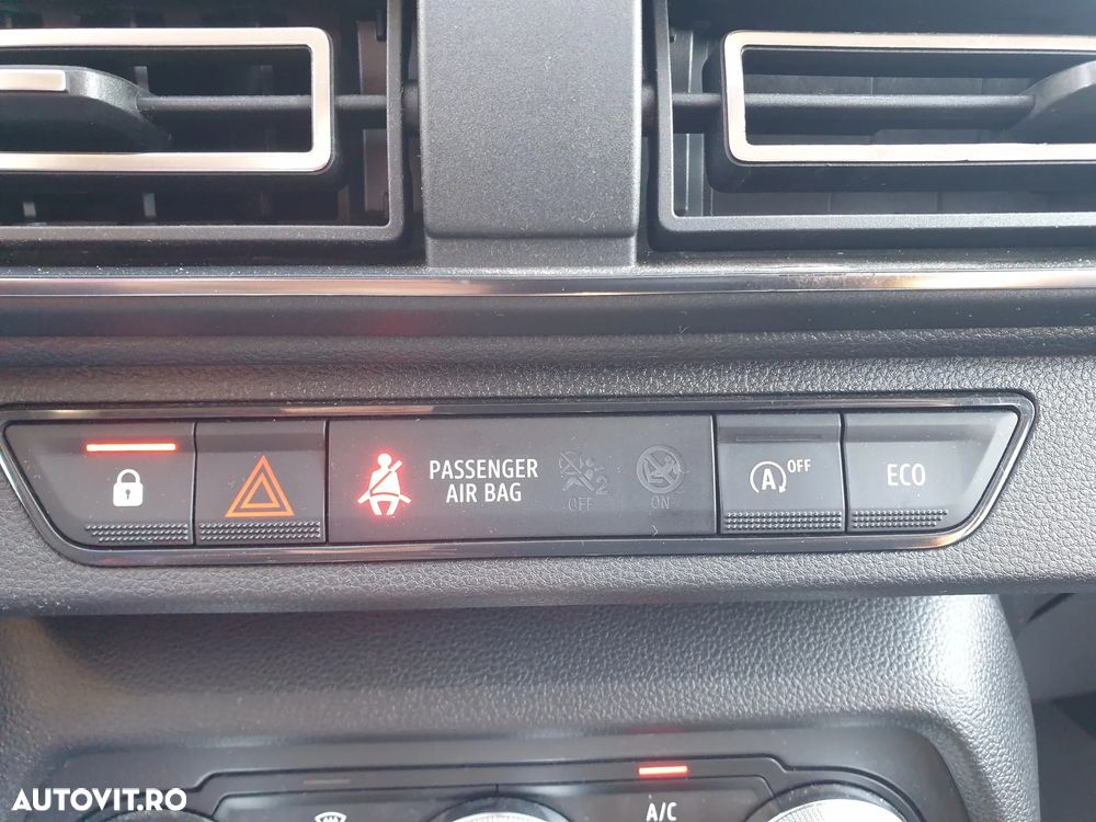 Dacia Logan TCe 90 MT6 Prestige - 27