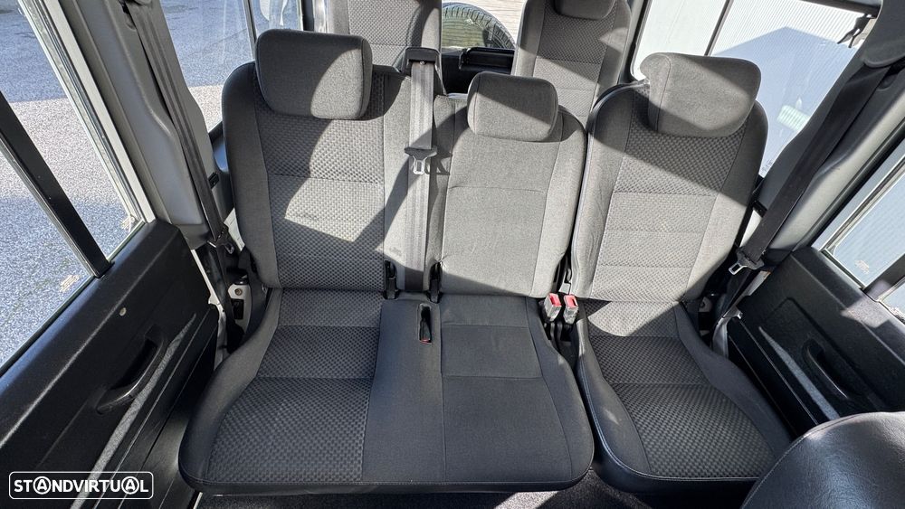 Land Rover Defender 110 DPF Station Wagon E - 7