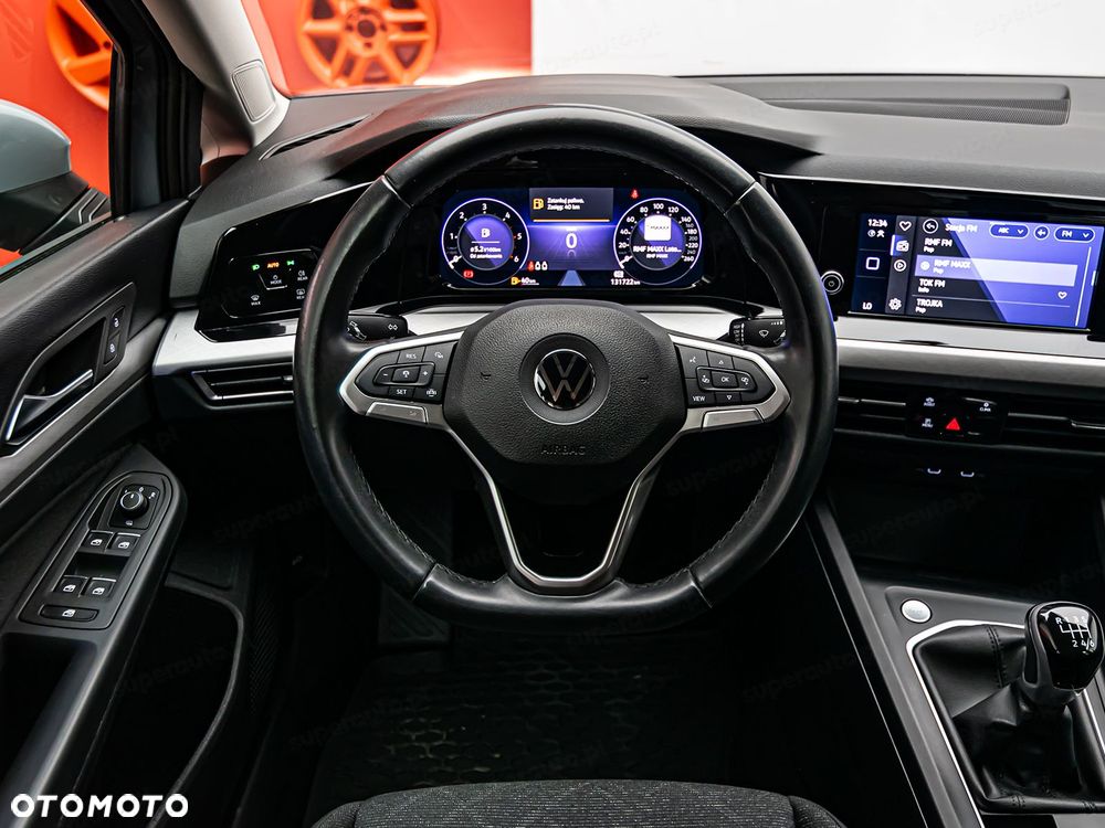 Volkswagen Golf - 11