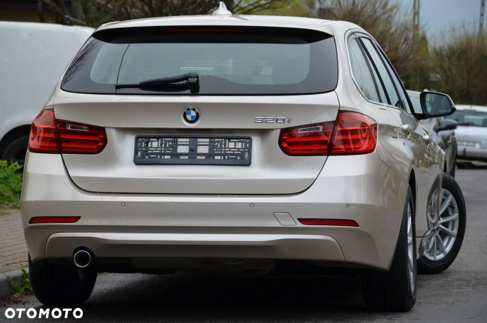 BMW Seria 3 - 12