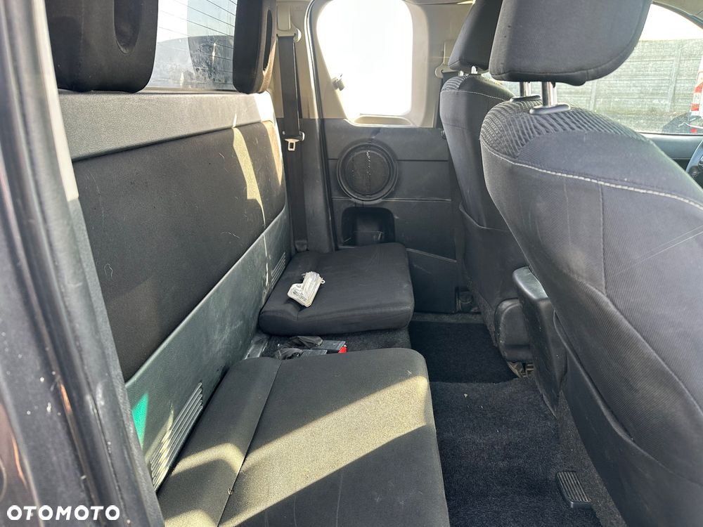 Toyota Hilux 4x4 Double Cab Duty Comfort - 22