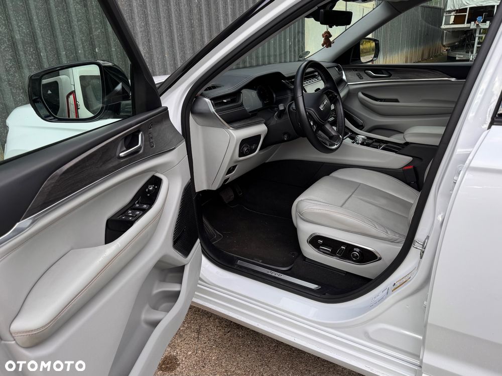 Jeep Grand Cherokee - 9