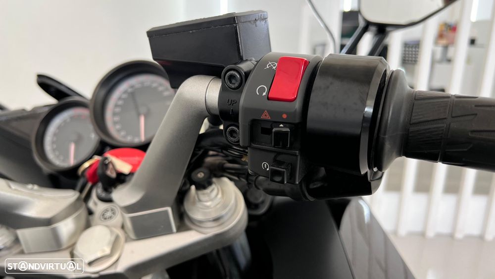 Yamaha FJR 1300 - 12