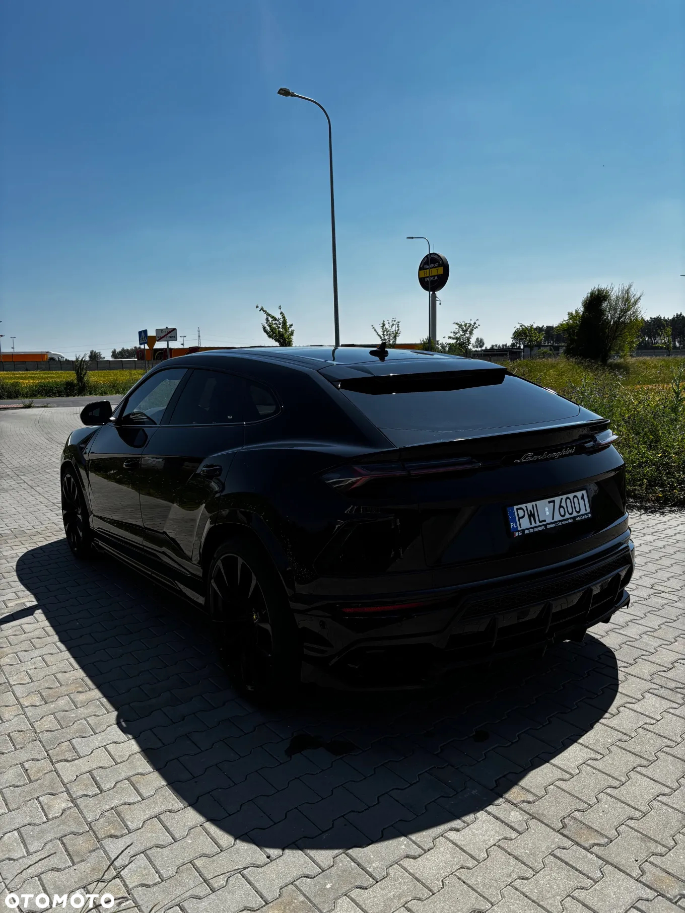 Lamborghini Urus Standard - 17
