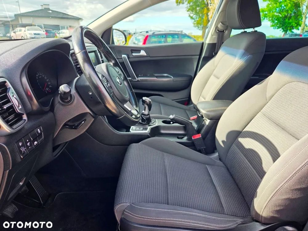 Kia Sportage 1.6 GDI Business Line L 2WD - 28